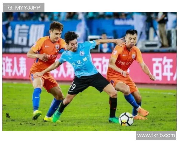 九月大连一方主场迎战鲁能全力争胜展现球队实力